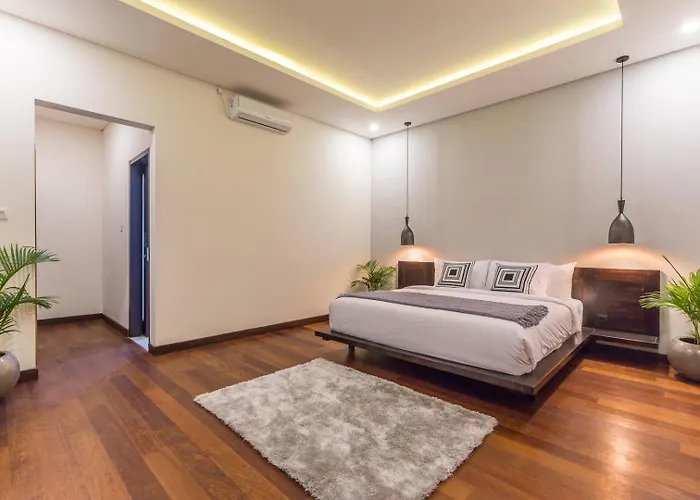 Azura * سمينياك